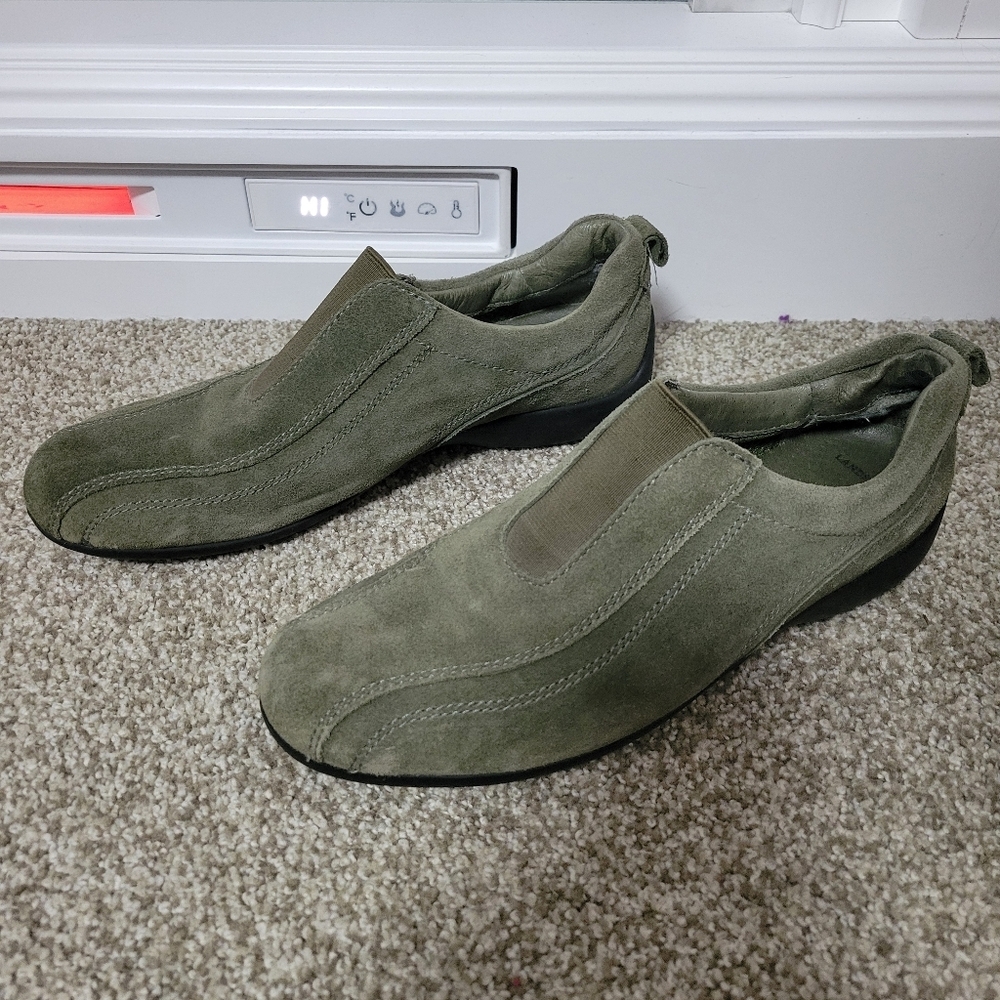 Lands End Walking Shoe Olive Suede Slip-On Casual Comfort Loafer Women's Size 10